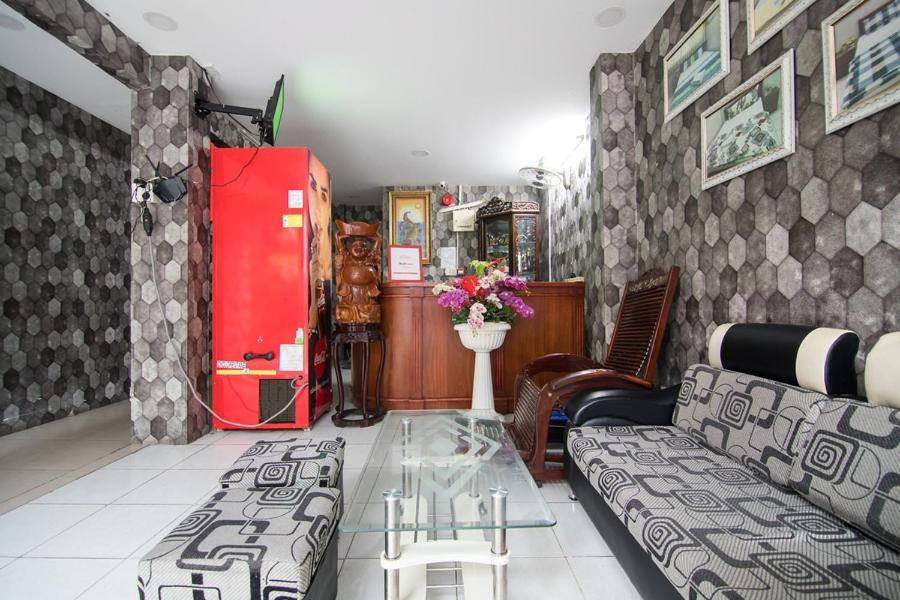 胡志明市 Reddoorz Hoang Tuan酒店 外观 照片